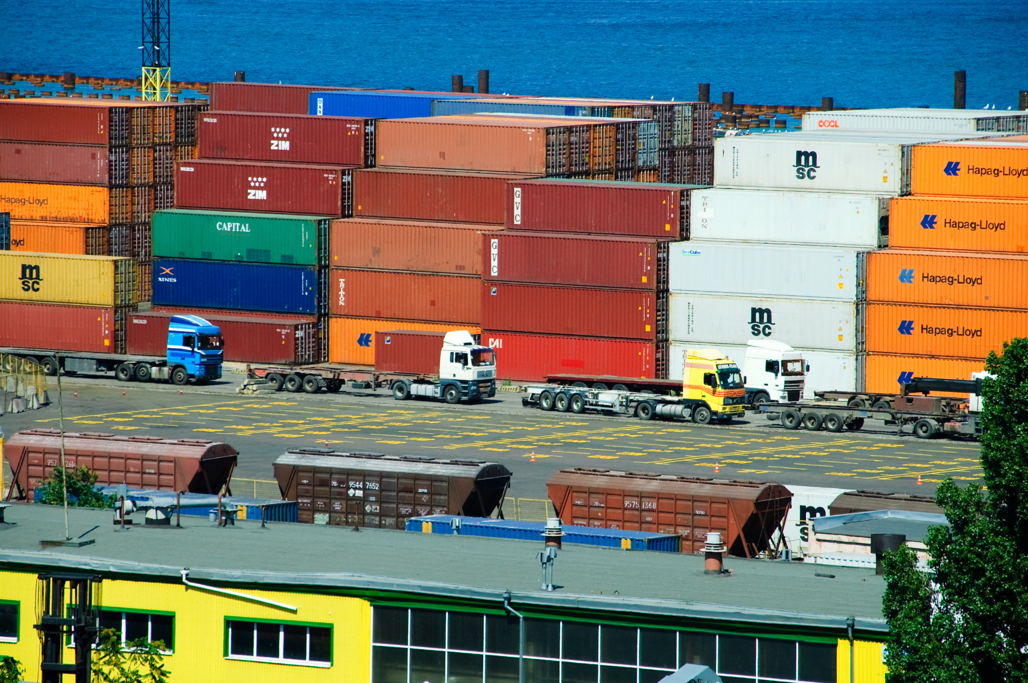 Logistika Koper me je s svojo razsežnostjo zelo navdušila